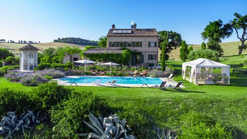CASA SANT'ELIA 10, Emma Villas