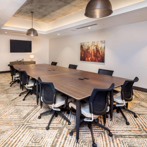 Kawasan bisnes dan/atau bilik persidangan di Hotel Melby Downtown Melbourne Tapestry Collection By Hilton