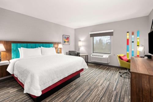 Hampton Inn & Suites Tigard Image