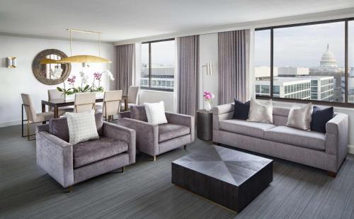Area soggiorno di Hilton Washington DC Capitol Hill