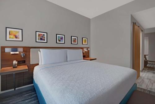 Hilton Garden Inn Houston Medical Center, TX Image