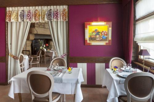 Gallery image of Au Relais du Porhoet in Guilliers