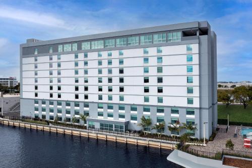 Home2 Suites By Hilton Miami Airport South Blue Lagoon photo 24