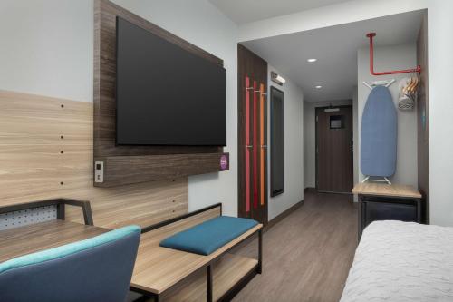 Home2 Suites By Hilton Miami Airport South Blue Lagoon photo 37