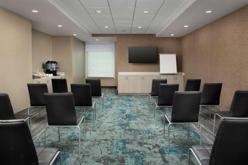 Zona business o sala de conferencias en Tru By Hilton Miami Airport South Blue Lagoon, Fl