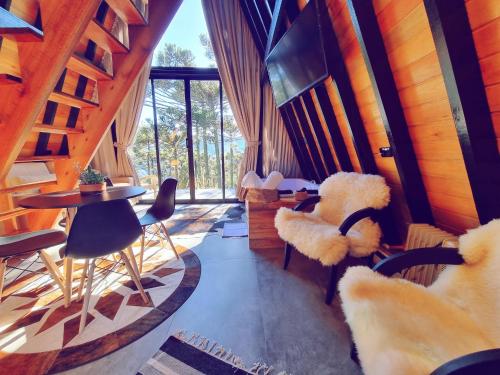 Travel Sustainable Nível 1   Chalé Romântico e Aconchegante com Hidro - Urubici é boa?