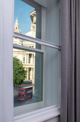 Deluxe Queen Room with View