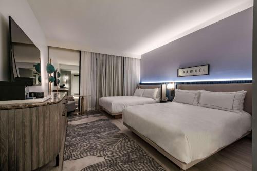 The Morrow Washington Dc, Curio Collection By Hilton Image