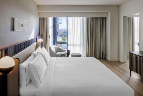 The Morrow Washington Dc, Curio Collection By Hilton Image