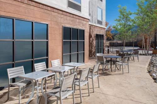 Hampton Inn & Suites Salida, CO – Photos 2