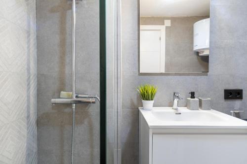 1ºLineaMar-2room-Novelty-Piscina-wifi-PortAventura7
