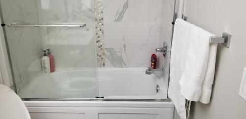 A bathroom at Spacious Basement Suite(Brand New) Self-contained