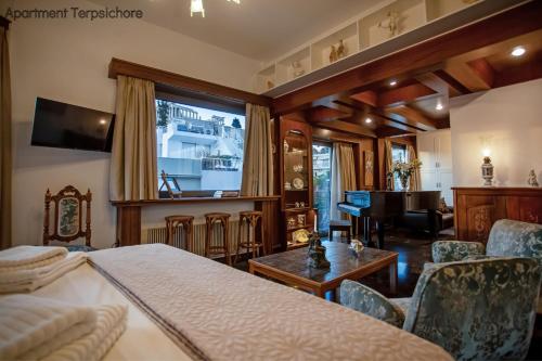 Calliope & Terpsichore by Heloni Apartments