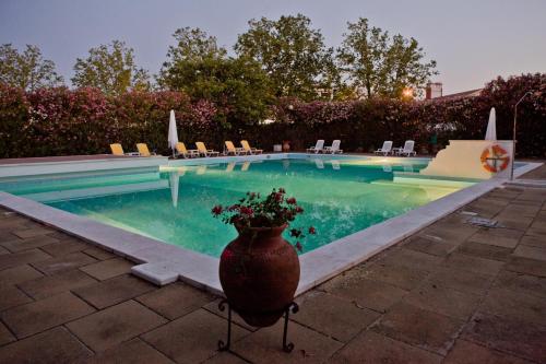 
Het zwembad bij of vlak bij SL Hotel Santa Luzia – Elvas
