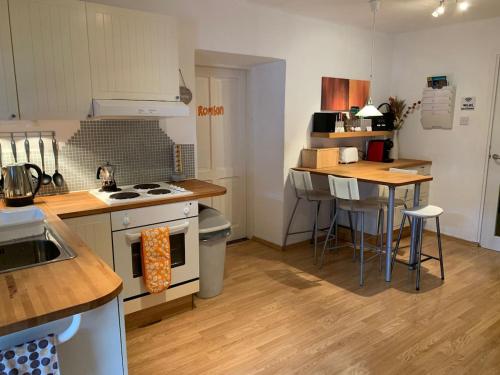 Kuchyň nebo kuchyňský kout v ubytování Apartment Yiorgos