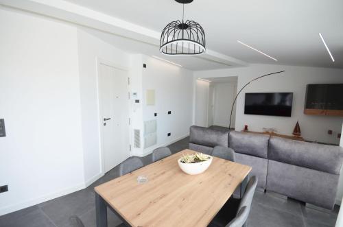 Ruang duduk di Suites Port Cambrils