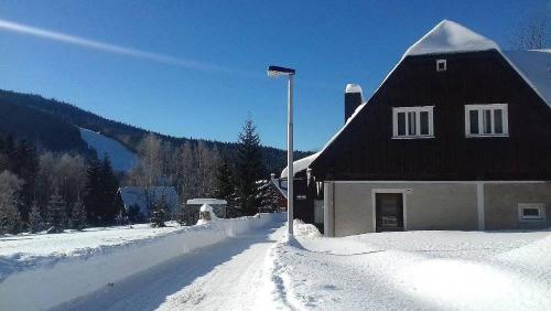 Chata Čeřovský Harrachov v zimě