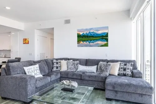 Top Floor High Rise 3 Bed DTLA Skyscraper Penthouse photo 10