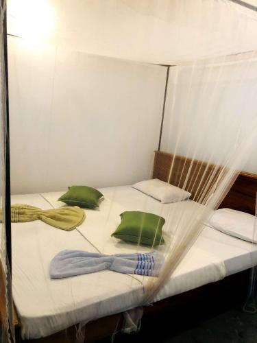 Ένα ή περισσότερα κρεβάτια σε δωμάτιο στο Lucky Sea Beach Hotel