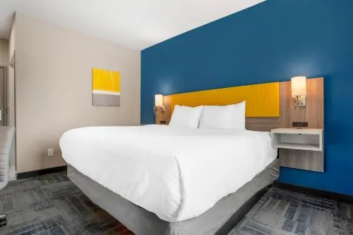 Comfort Inn & Suites Destin near Henderson Beach photo 19