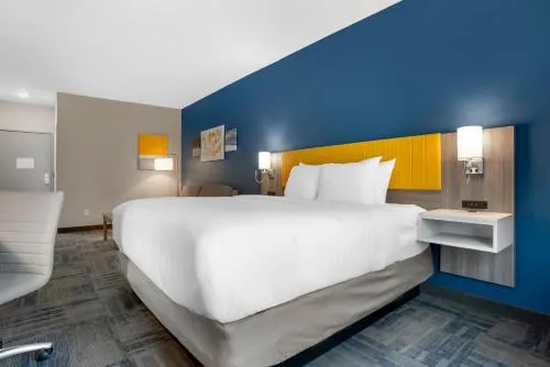 Comfort Inn & Suites Destin near Henderson Beach photo 13