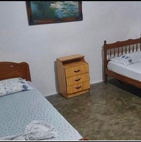 Posteľ alebo postele v izbe v ubytovaní LARGE HOUSE WITH GARDEN