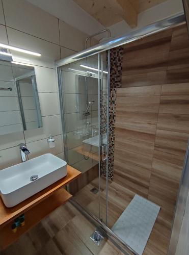 Ένα μπάνιο στο Villa Ventus
