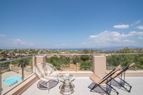Balkón nebo terasa v ubytování Aegina Divine View