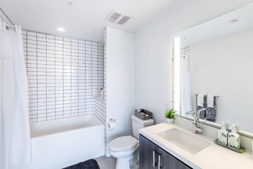 Top Floor 3 Bed 3 Bath Penthouse Living In Luxury photo 40