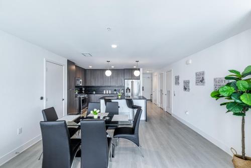 Top Floor 3 Bed 3 Bath Penthouse Living In Luxury photo 18