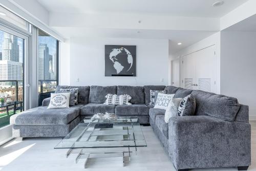 Top Floor 3 Bed 3 Bath Penthouse Living In Luxury photo 16