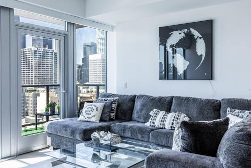Top Floor 3 Bed 3 Bath Penthouse Living In Luxury photo 13
