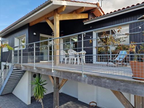 Billede fra billedgalleriet på Très belle villa d'architecte à 30 m de la plage i Andernos-les-Bains