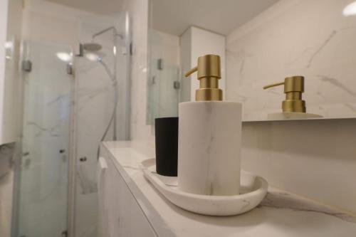 Bilik mandi di Apartment HaViLo