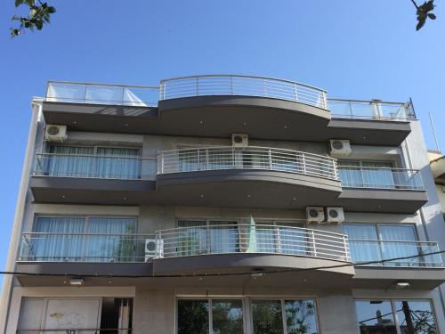 Apartments Moreにあるバルコニーまたはテラス