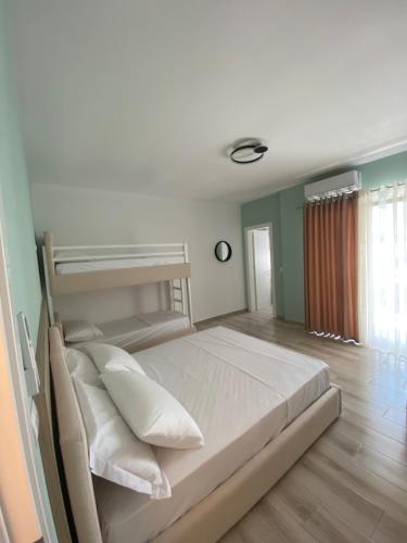 Fotografie z fotogalerie ubytování Helena Hotel v destinaci Shëngjin