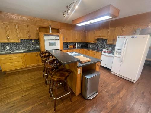 Køkken eller tekøkken på Blaeberry Valley Vacation Rentals