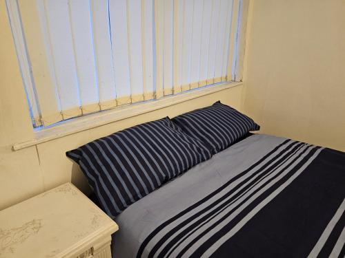 Ліжко або ліжка в номері Axel room 2