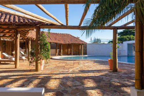 Villa Rasa — Pool view