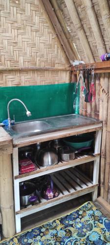 Afbeelding uit fotogalerij van Bamboo hut Alpha Hotel in Maluk