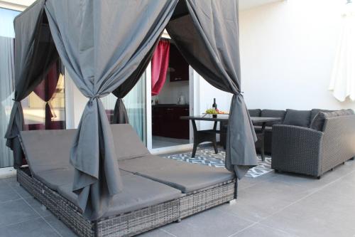 Luxury apartment Maestral - private pool