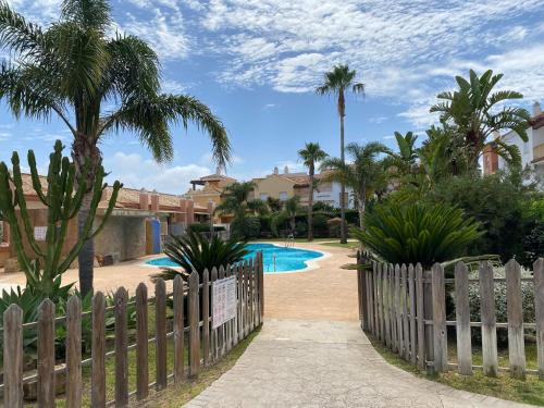 BRISA DE ZAHARA - Casa para familia con piscina y garaje en ...