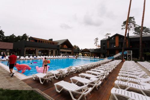 Bazén v ubytování Hotel Golden Lion & SPA nebo v jeho okolí