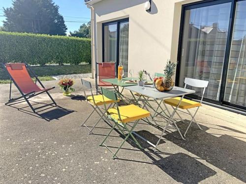 RÉF 392 / RIANTEC Maison contemporaine avec jardin