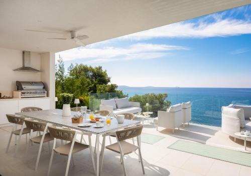 Amazing Seafront Croatian Villa 5 Bedrooms Villa Primosten Pearl