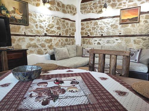 En eller flere senge i et værelse på Casa Felicha Къща Щастие Хасково