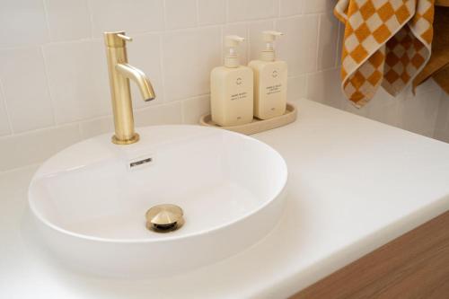 Φωτογραφία από το άλμπουμ του Luxury hideaway holiday unit in CBD σε Mount Gambier