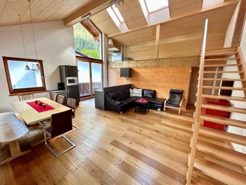 StarkApart - XL-Wohnung-geräumig-stilvoll