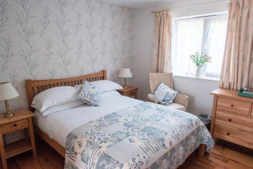 Gallery image of The Talbot Arms in Lyme Regis