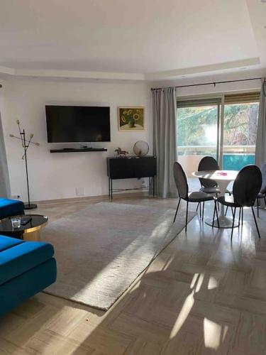 2 bedroom apartament close to the beach
